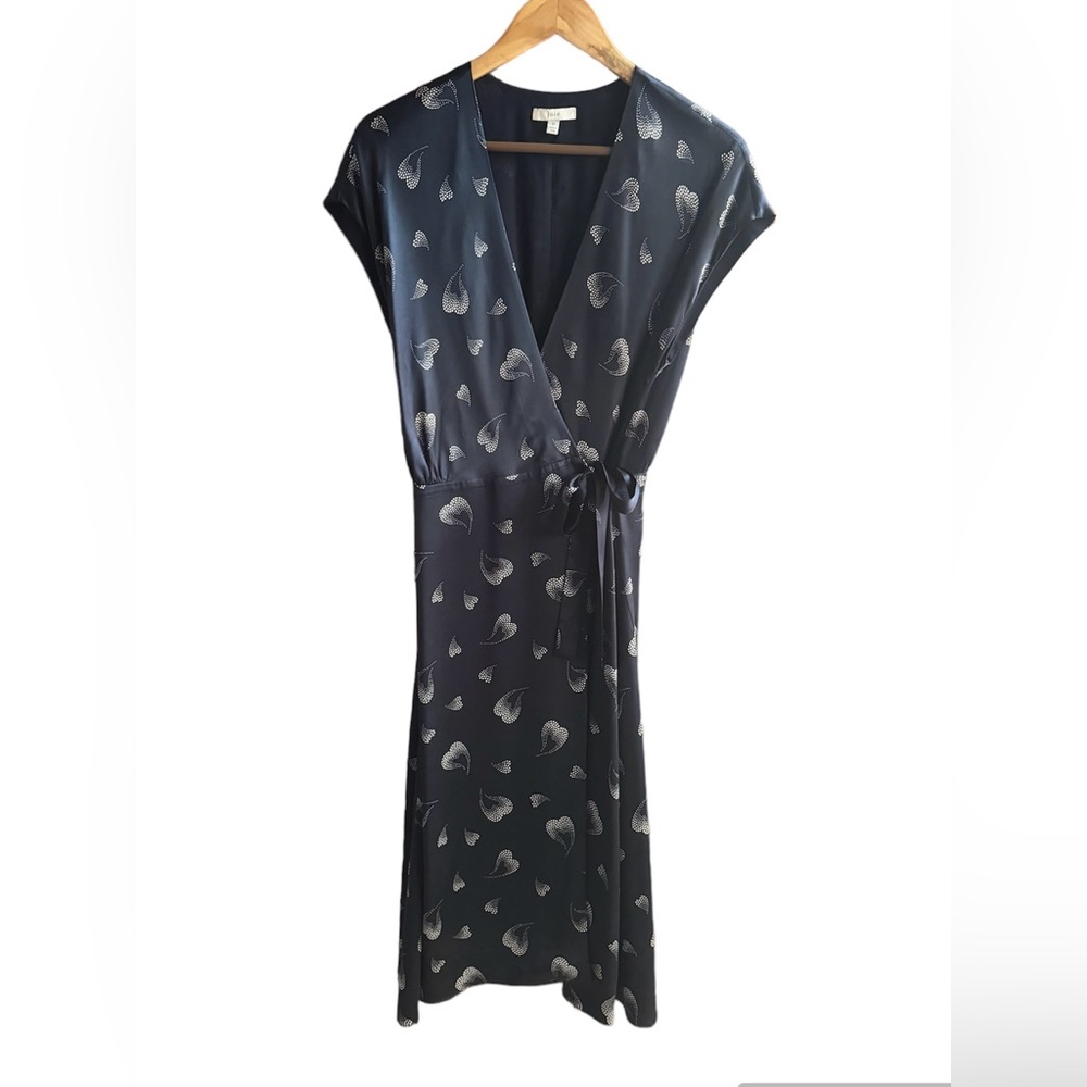 JOIE BETHWYN B 100% SILK MIDI S/S NAVY HEART WRAP DRESS - NWOT SIZE MEDIUM